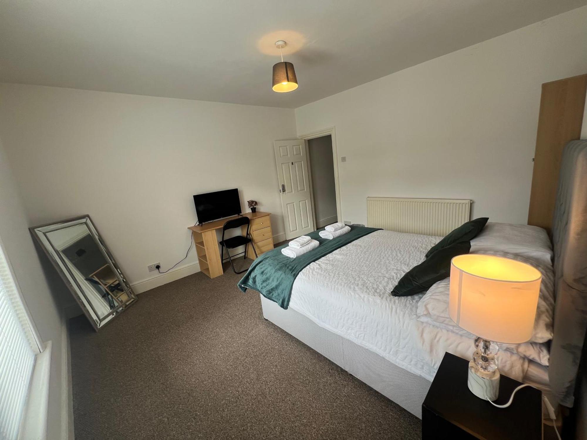 The Coral Guest House 1 Fratton Park 포츠머스 외부 사진