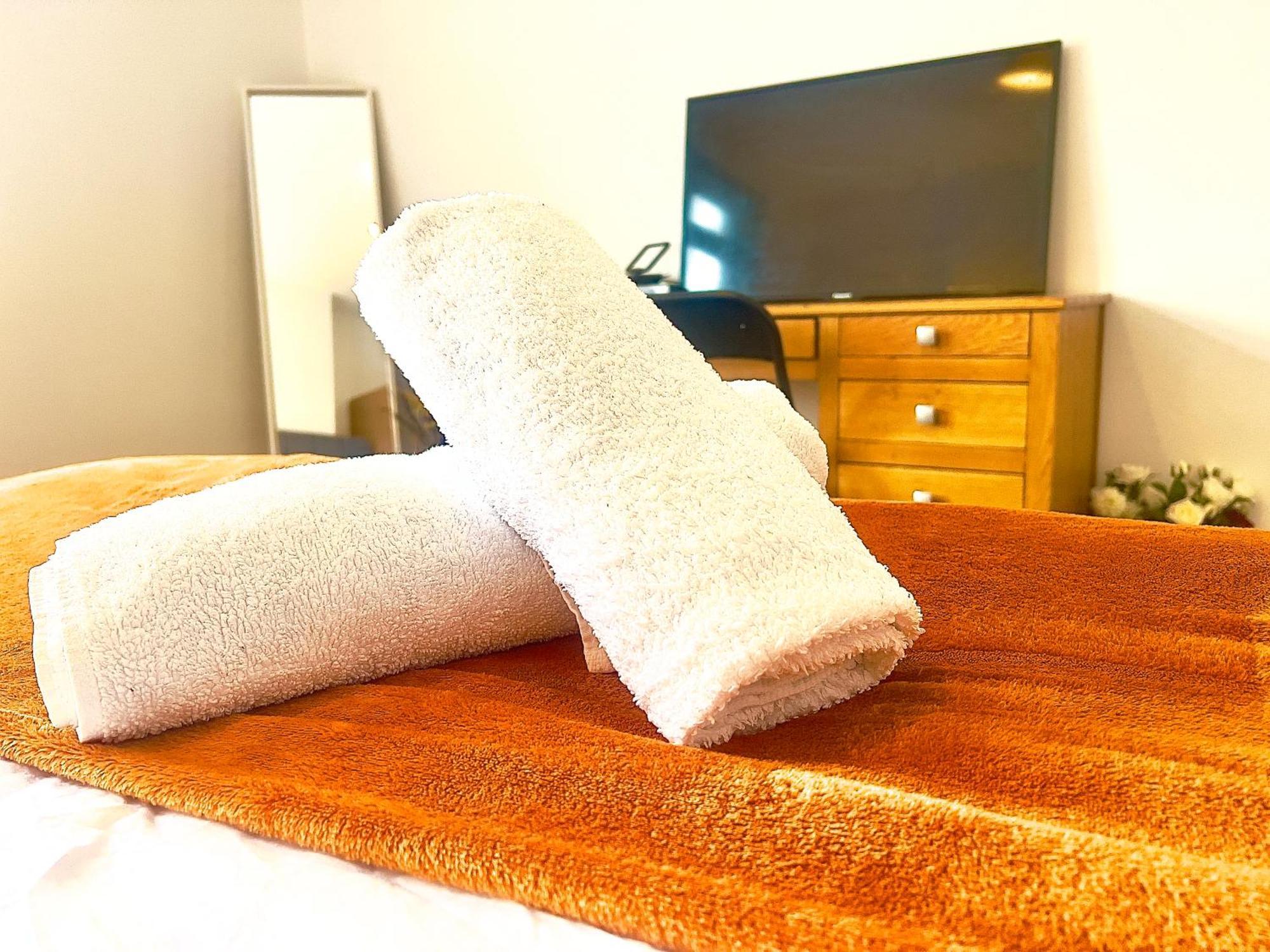 The Coral Guest House 1 Fratton Park 포츠머스 외부 사진