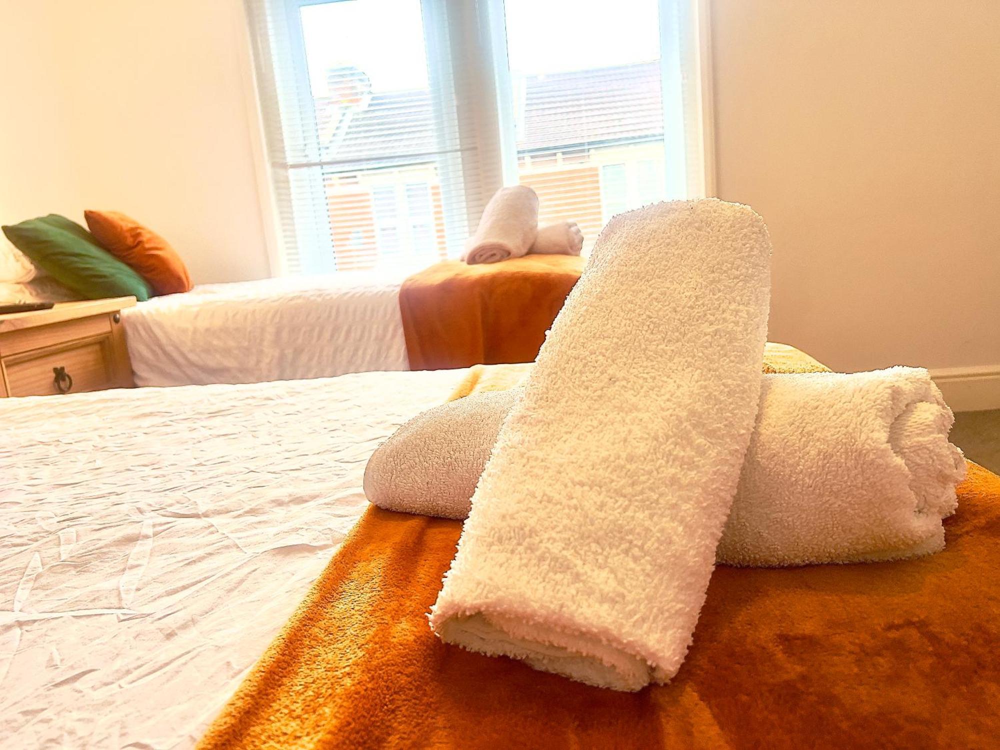 The Coral Guest House 1 Fratton Park 포츠머스 외부 사진